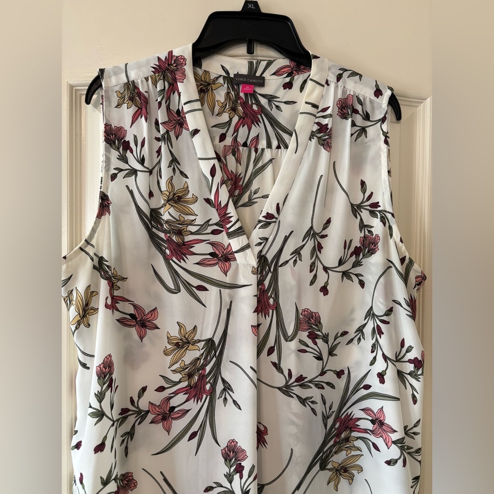 Vince Camuto White Floral V-Neck Sleeveless Top with Pink and Gold Blooms